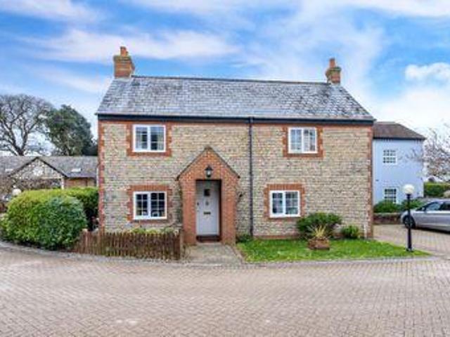 House for sale in Littlecote, West Sussex