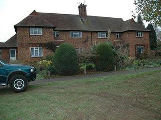 House for rent in Fole, Surrey