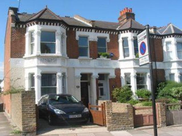 House for rent in Lyons, Greater London