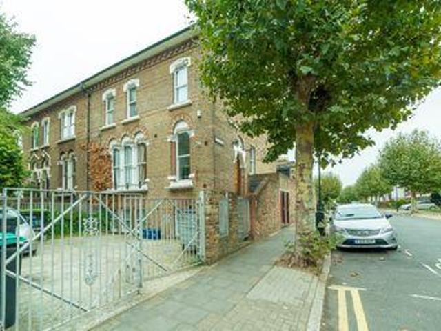 House for rent in Lyons, Greater London
