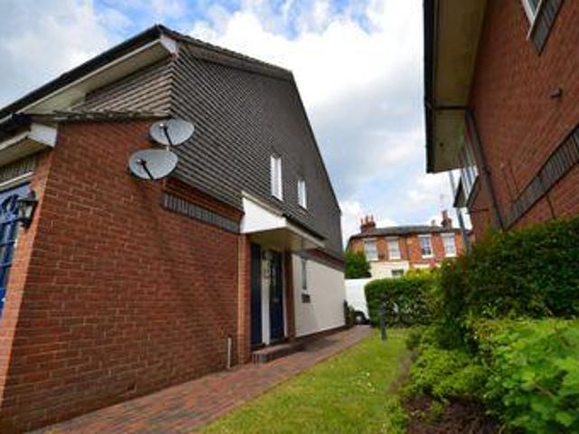 House for rent in Fole, Surrey