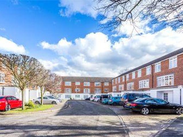 House for rent in Windsor House Stables, Lambourn