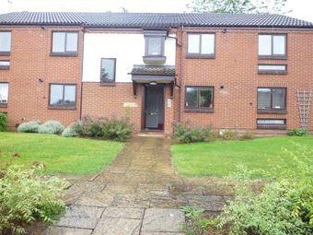 House for rent in Green Close, Warwickshire