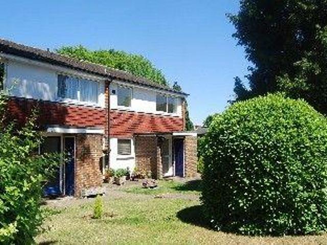 House for rent in Pachesham Park, Surrey