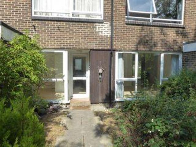 House for rent in Surrey