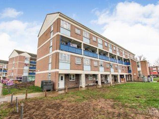House for sale in Northolt, Greater London