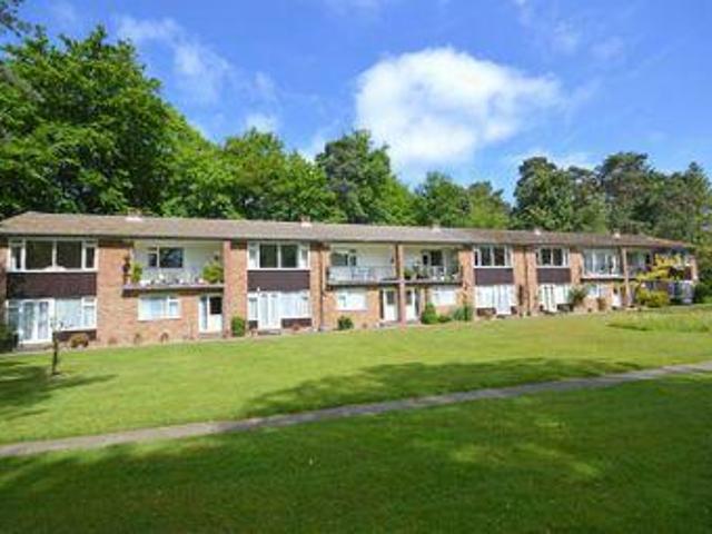 House for sale in Fole, Surrey