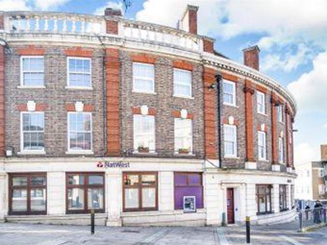 House for sale in Pachesham Park, Surrey