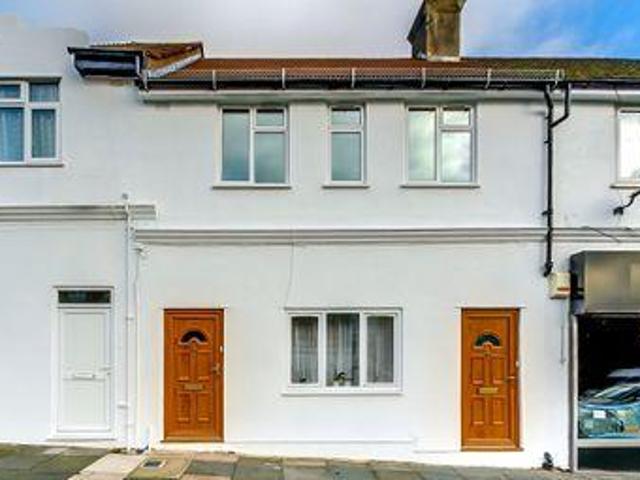 House for sale in London Borough of Ealing, Greenford