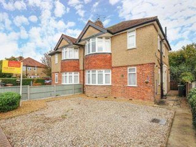 House for sale in Batchworth, Hertfordshire