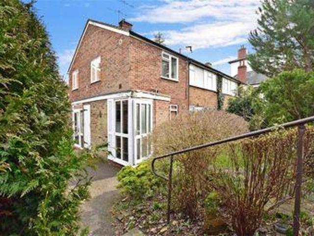 House for sale in Hillview, Surrey