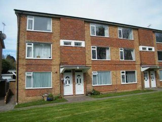 House for sale in Hillview, Surrey