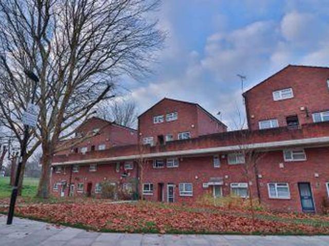 House for sale in Northolt, Greater London