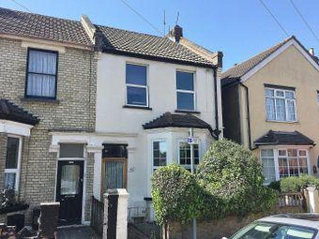 House for sale in Dale Hill, Essex