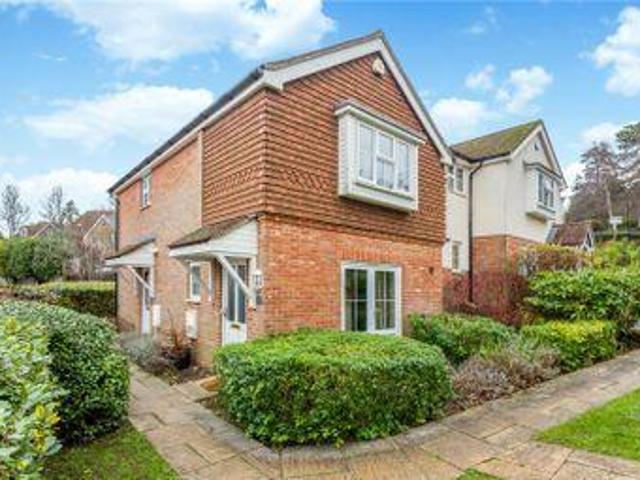 House for sale in Hillview, Surrey