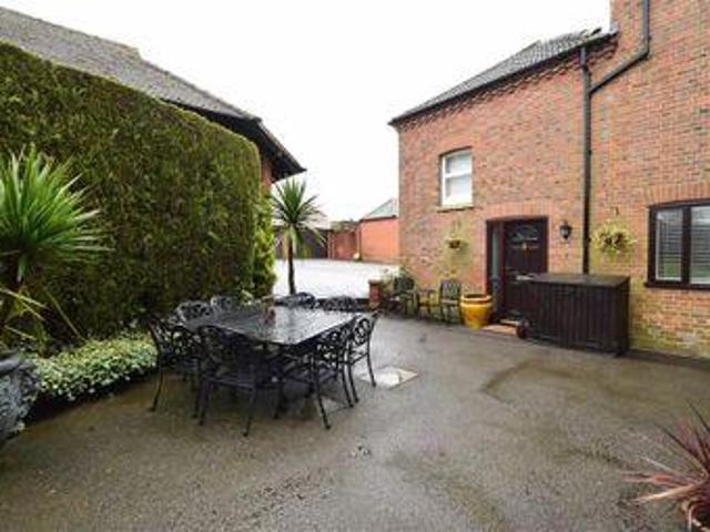 House for sale in Pachesham Park, Surrey