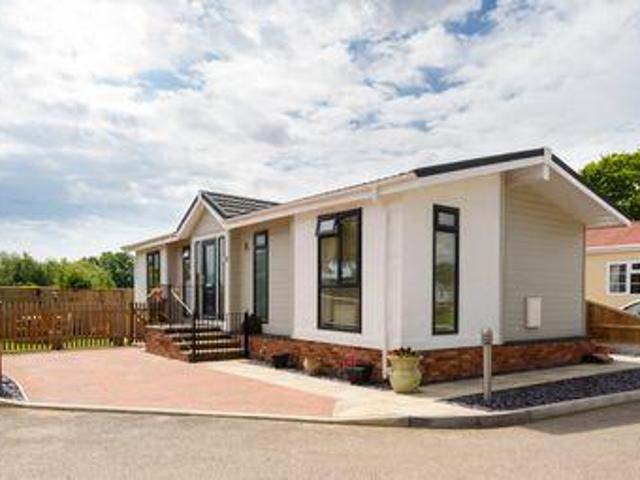 House for sale in Clacton-on-Sea, Tendring