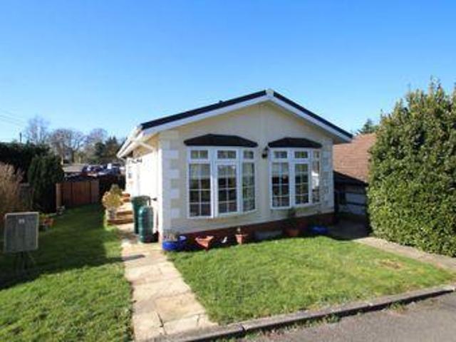 House for sale in Batchworth, Hertfordshire