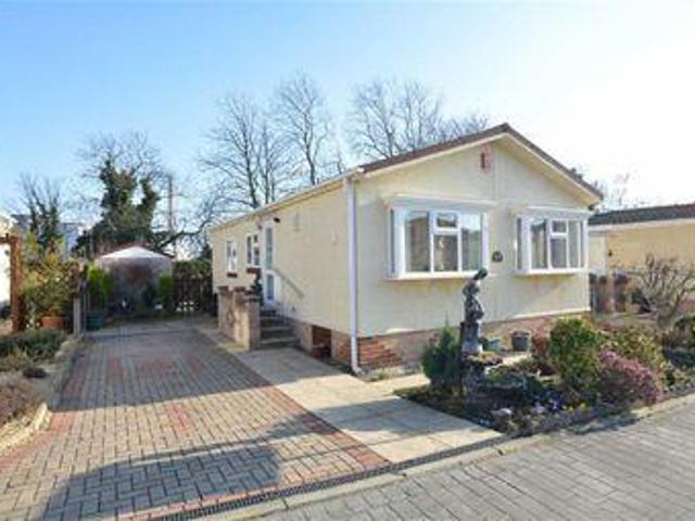 House for sale in Knottingley, West Yorkshire
