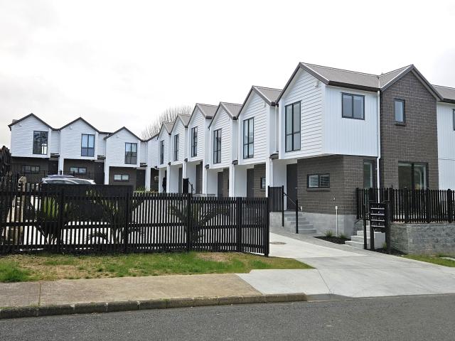 House for rent in Birkdale, Kaipātiki