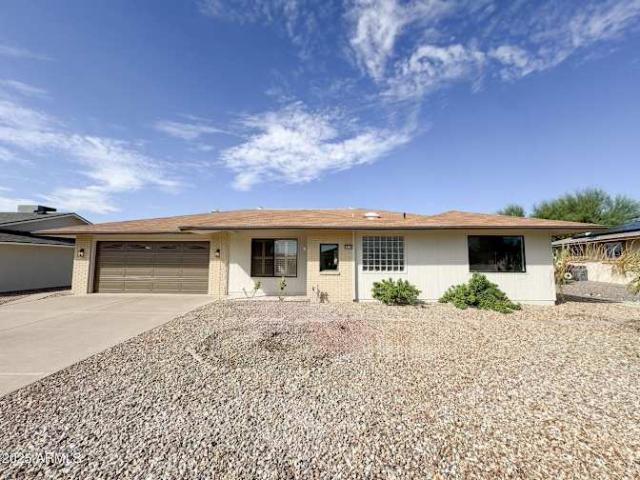Room for rent in Sun City West, Arizona