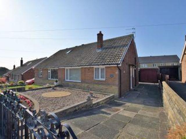 House for sale in Huddersfield, West Yorkshire