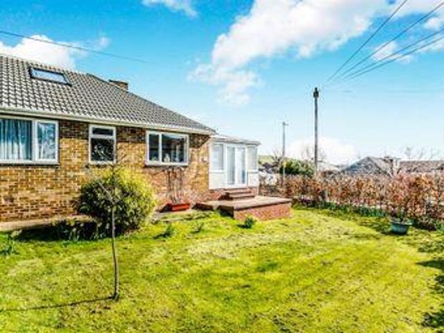 House for sale in Huddersfield, West Yorkshire