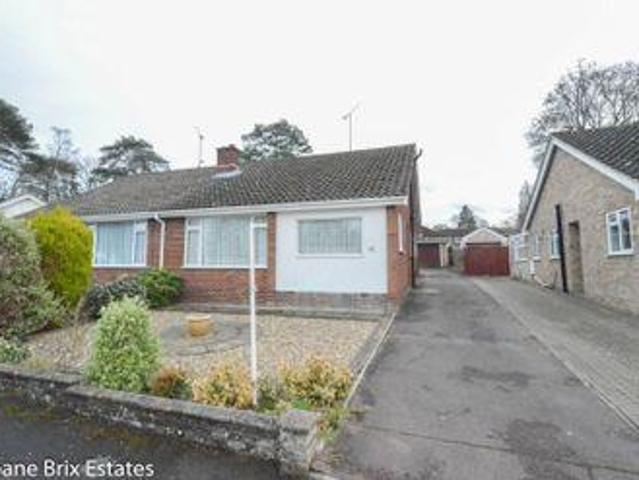 House for sale in Fleet, Hart