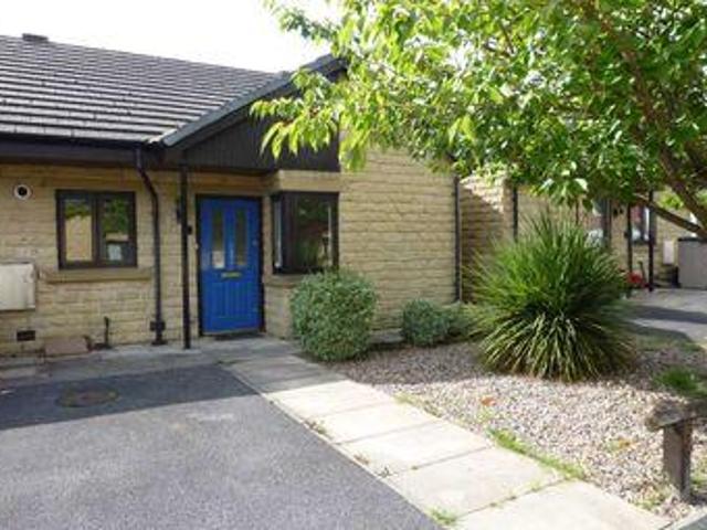 House for sale in Huddersfield, West Yorkshire
