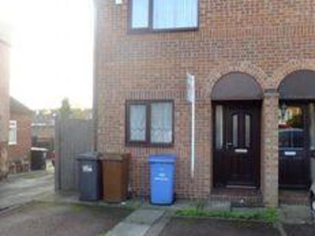 House for rent in Caldermill, East Midlands
