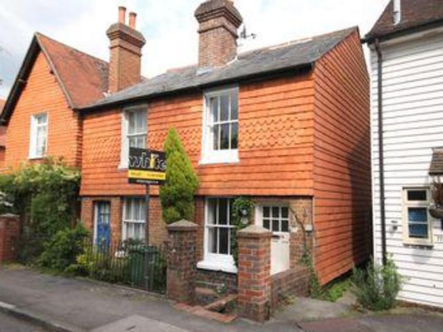 House for rent in Pachesham Park, Surrey