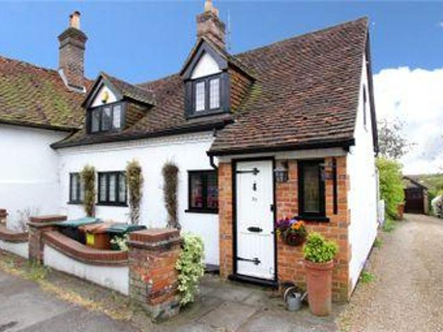 House for rent in Pouchen End, Hertfordshire