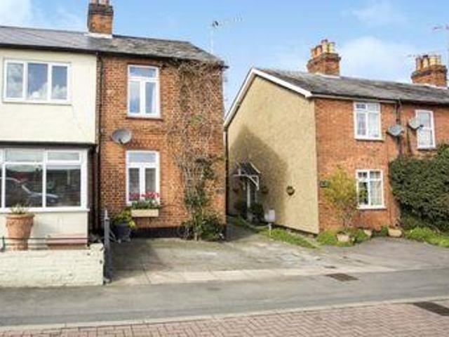 House for sale in Heol-las, Surrey
