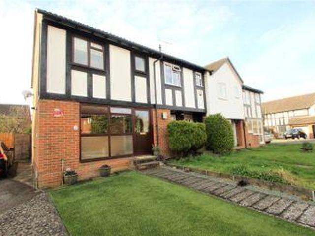 House for sale in The Butts, Kent
