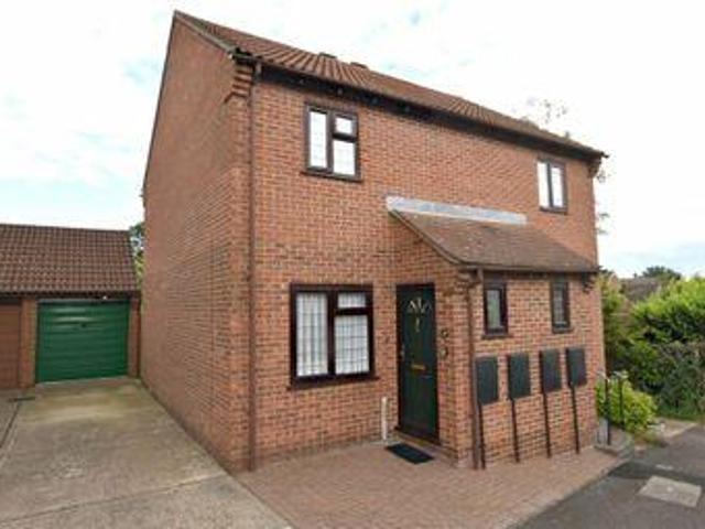 House for sale in Batchworth, Hertfordshire