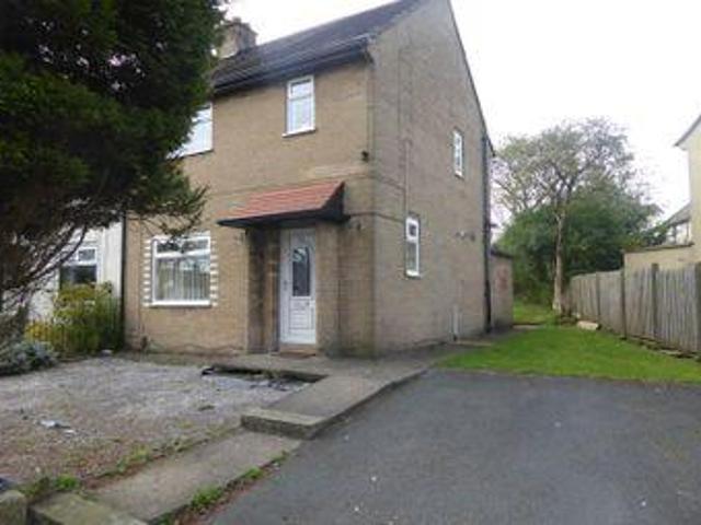 House for sale in Halifax, Calderdale