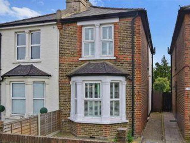 House for sale in Pachesham Park, Surrey