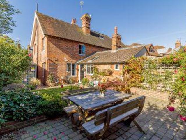 House for sale in Cranleigh, Waverley