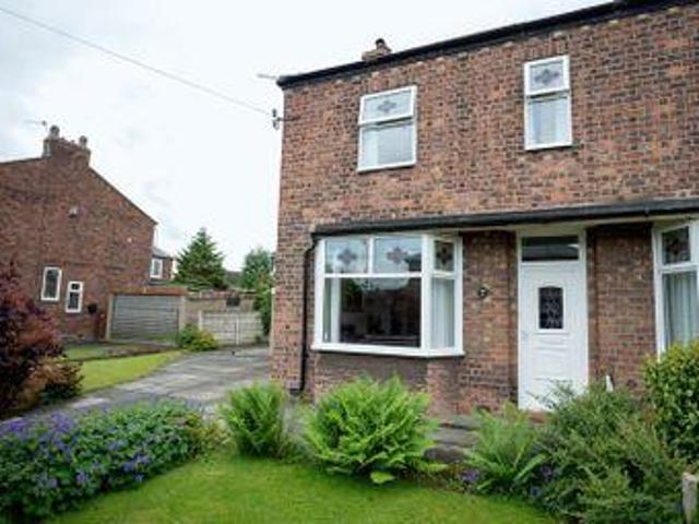 House for sale in Roby Mill, Lancashire