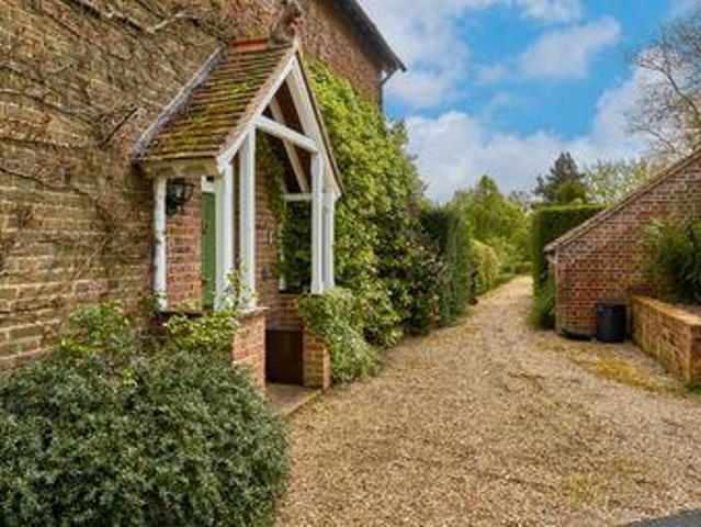 House for sale in Fole, Surrey