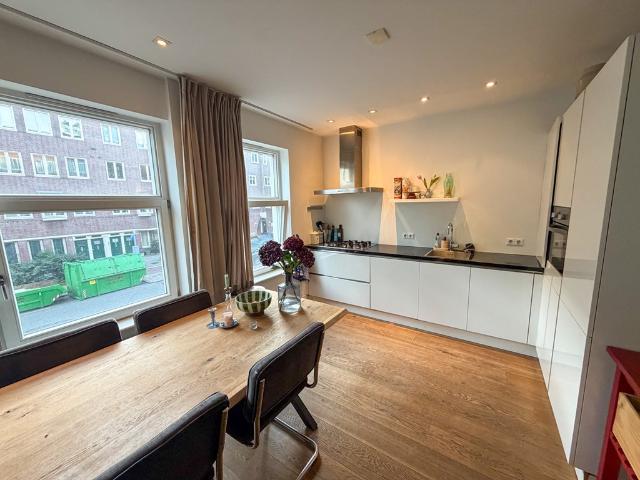 Appartement te huur in Oud-Zuid, Amsterdam