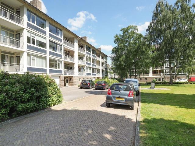 Appartement te huur in Strijp, Acht