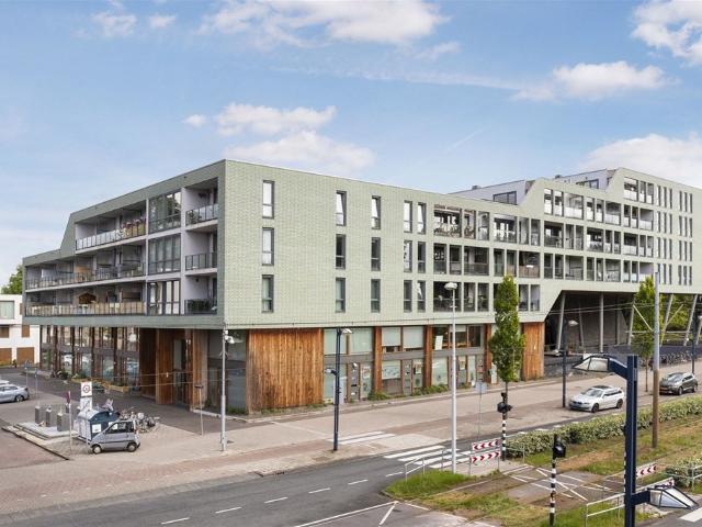 Appartement te huur in Sloten, Amsterdam