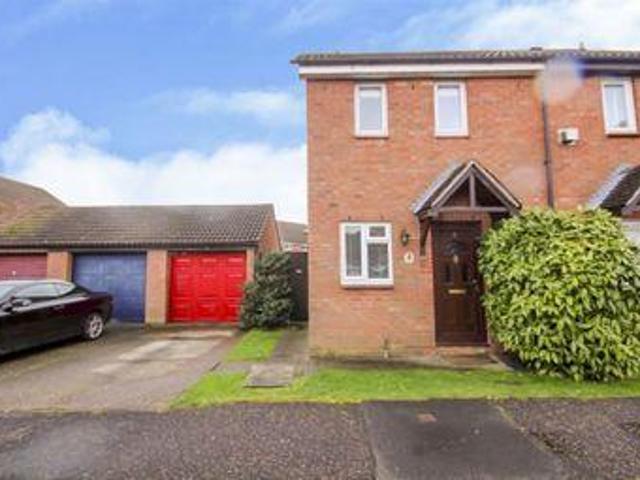 House for rent in Navestock Side