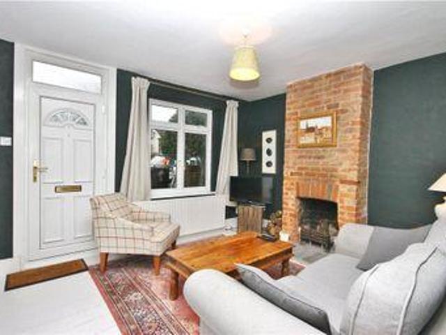 House for rent in Row Town, Surrey