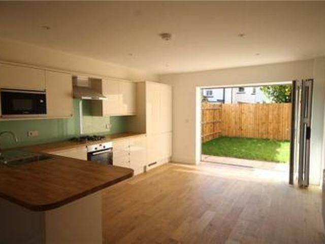 House for rent in Surrey