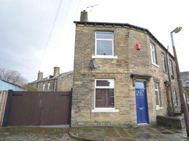 House for rent in Halifax, West Yorkshire
