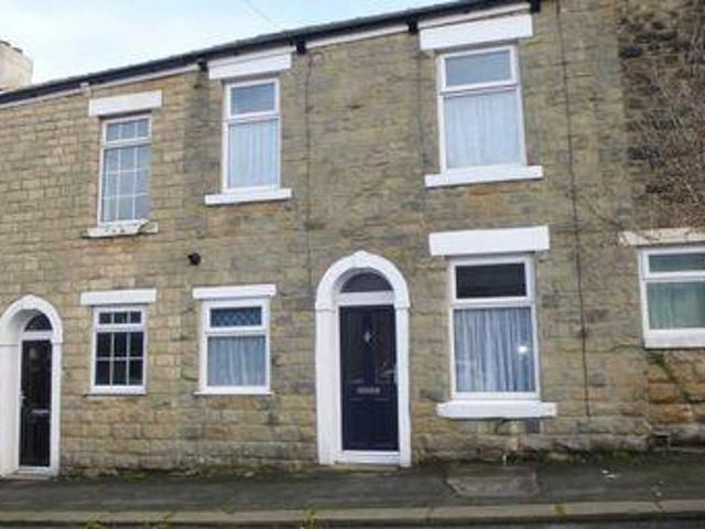 House for rent in Charlesworth, East Midlands