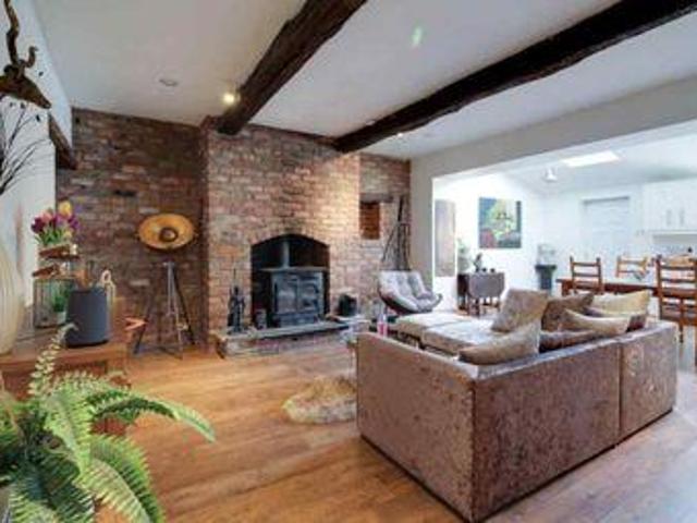 House for rent in Wilmslow