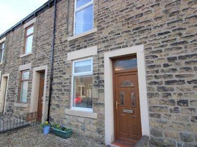 House for rent in Charlesworth, East Midlands